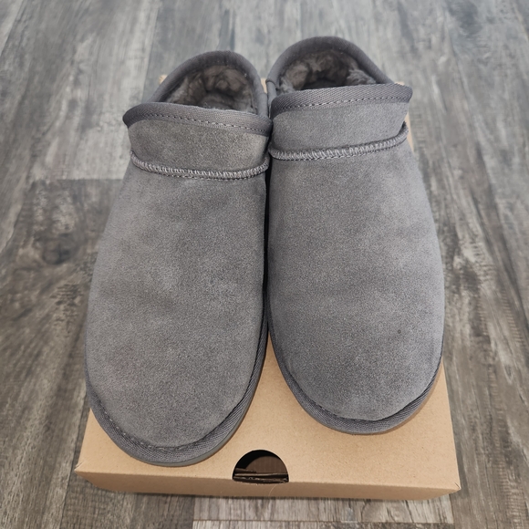 UGG Women's Gray Suede Slippers - Picture 6 of 10